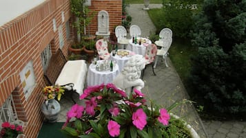 BBQ/picnic area