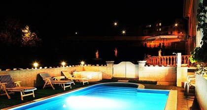 Hotel Garni