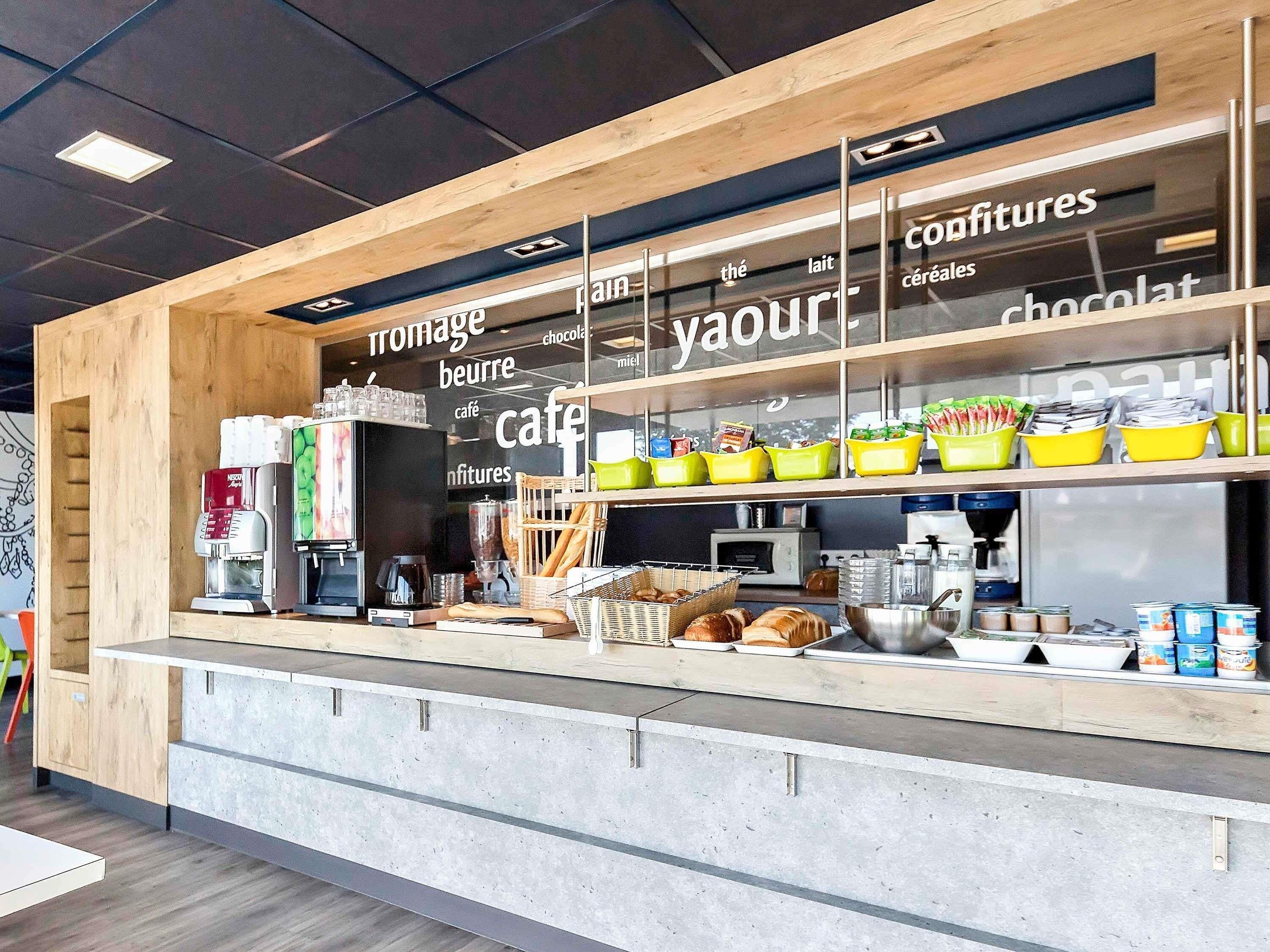 daily continental breakfast (eur 8.90 per person)