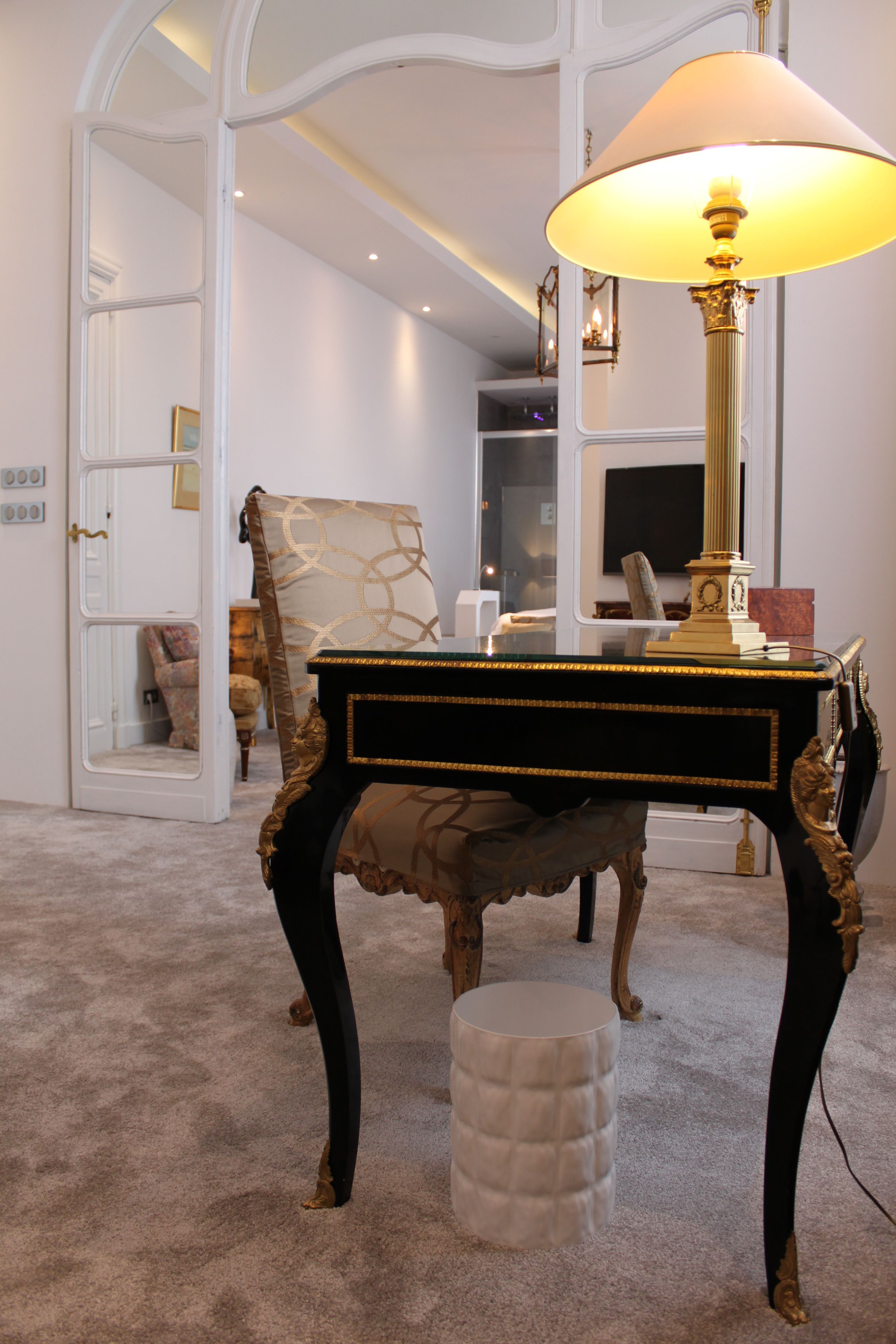 superior suite | premium bedding, in-room safe, desk, iron/ironing board