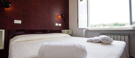 Habitación doble | Escritorio y wifi gratis