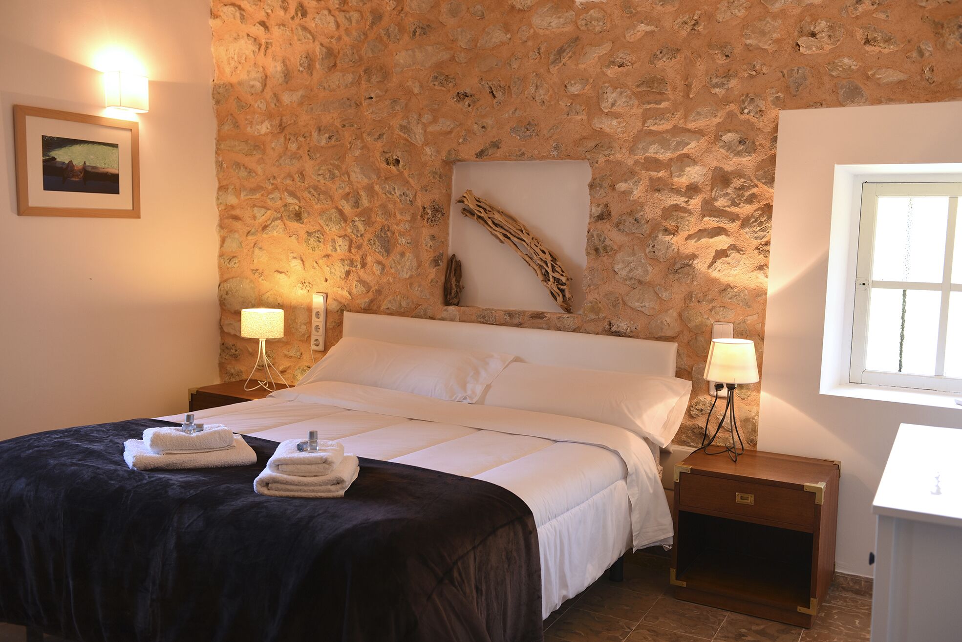 Standard-dobbeltværelse - 1 queensize-seng - udsigt til have | Mørklægningsgardiner, gratis Wi-Fi, sengetøj