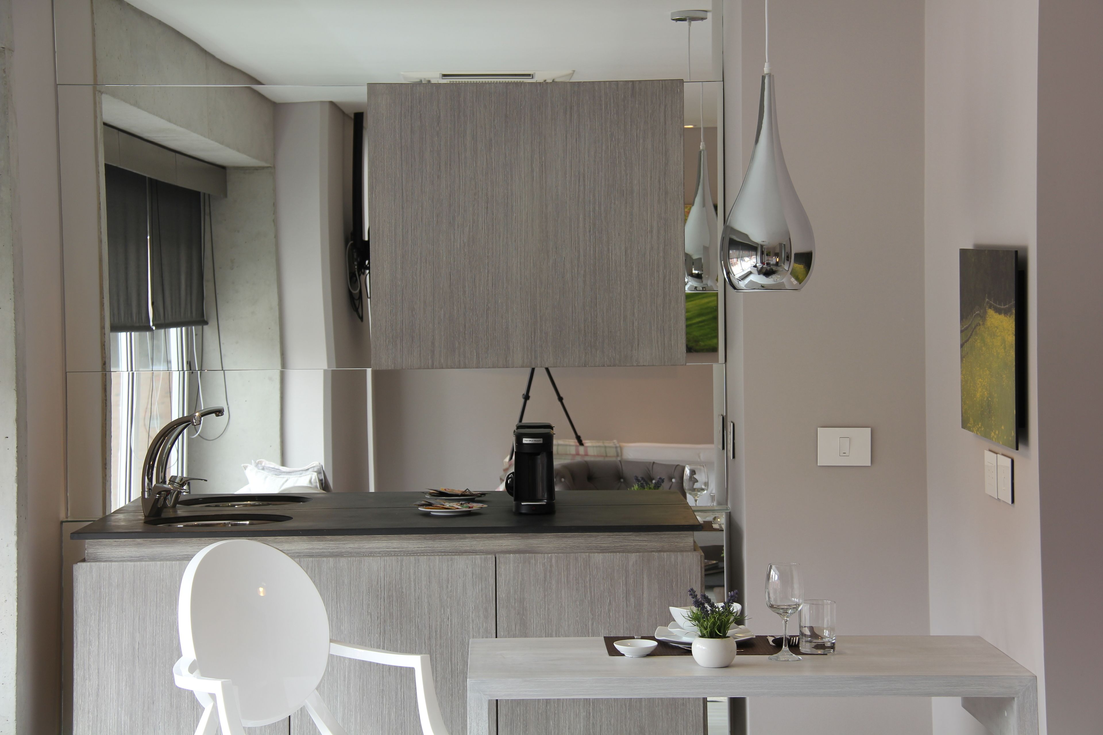 king suite | private kitchenette | coffee/tea maker