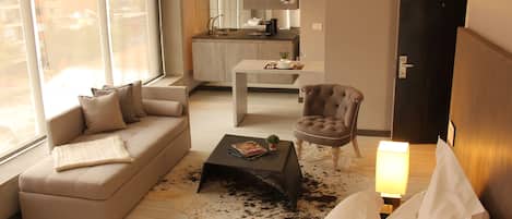 King Suite | Ropa de cama de alta calidad y caja de seguridad en la habitación