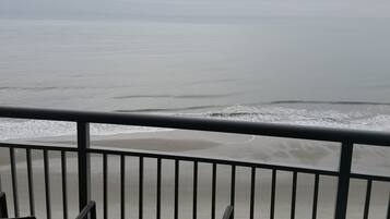 Condo, 2 Bedrooms, Balcony, Ocean View | Terrace/patio