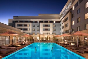 Εξωτερική πισίνα