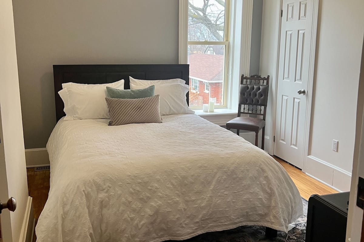 Signature Room, 1 Queen Bed