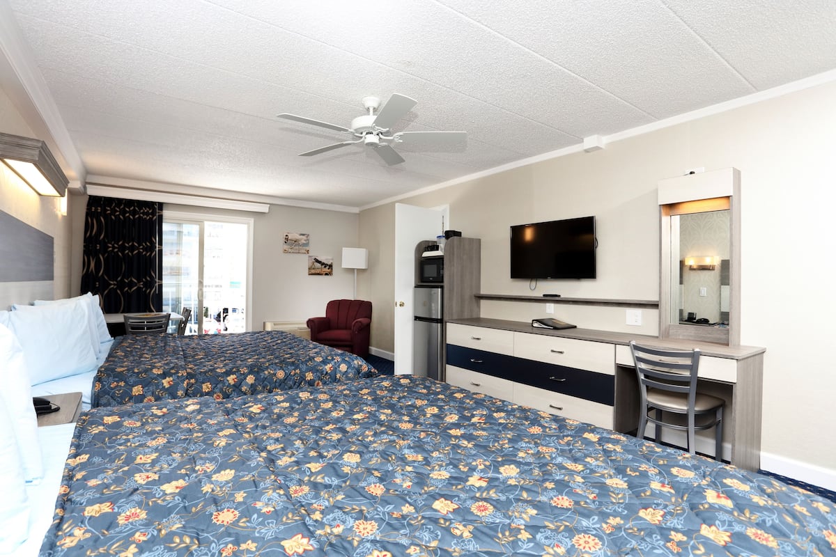 Basic Room, 2 King Beds, Poolview, A1 Unit | In-room safe, desk, iron/ironing board, free cribs/infant beds