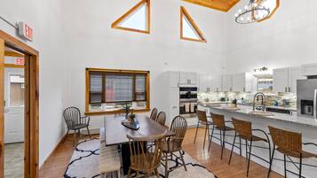 غرفة لتناول الطعام