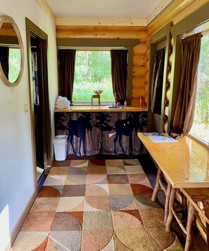 The Big Deck Moose | Garden view