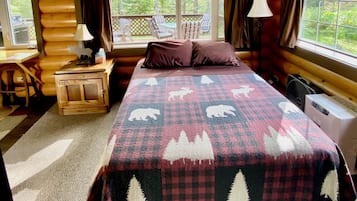 The Big Deck Moose | Premium bedding, individually decorated, individually furnished