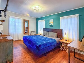 Hytte – standard, 1 kingsize-seng, ikke-røyk, kjøkken | Skrivebord, strykejern/-brett, wi-fi (inkludert) og sengetøy