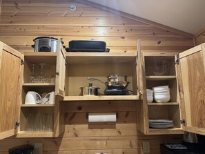 Ice maker - Backwoods Cabins at Susitna River Lodge (Talkeetna)