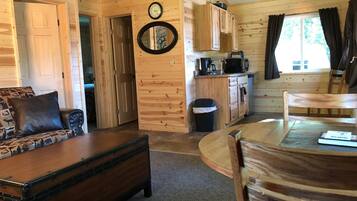 Cabin, Private Bathroom (Backwoods Cabin) | Dining