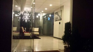 Property entrance - G y V Hotels (Tegucigalpa)