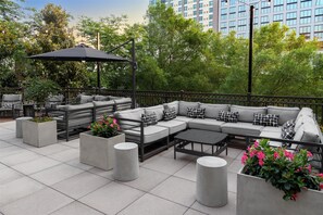 Serveert lunch en diner