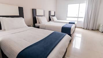 Triple Room | Premium bedding, minibar, in-room safe, desk