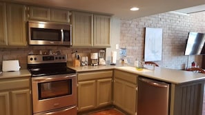 Condo, 3 Bedrooms, Beach View, Beachside | Private kitchen | Full-sized fridge, microwave, stovetop, dishwasher - Gulf 3 bedroom Condo by Fountain Vista (South Padre Island)