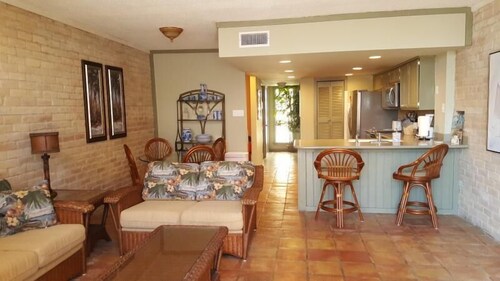 Gulf 3 bedroom Condo by Fountain Vista