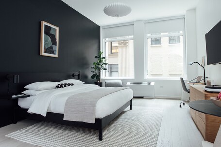 Mint House at 70 Pine - Image 59