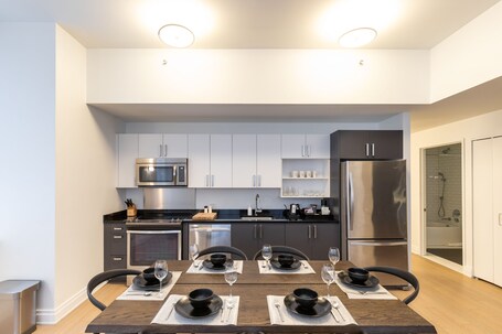 Mint House at 70 Pine - Image 34
