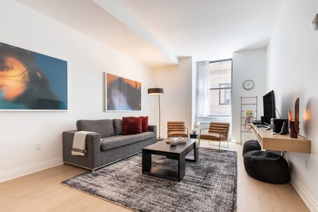 Mint House at 70 Pine - Image 21