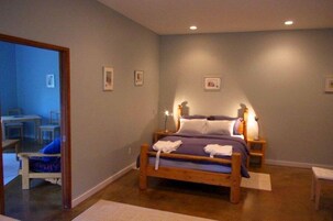 Studio Suite, 1 Bedroom, Kitchenette, Mountain View | Desk, free WiFi, bed sheets, wheelchair access