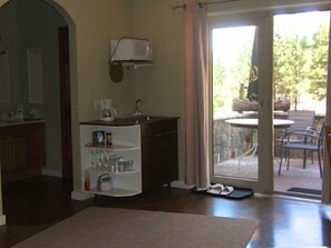 Living area - Baergnaescht Bed & Breakfast (Osoyoos)