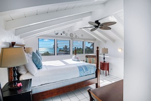Oceanview Room | Living area