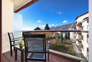 Dobbeltrom – deluxe, peis (Modern Building) | Balkong