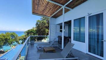 Beach/ocean view