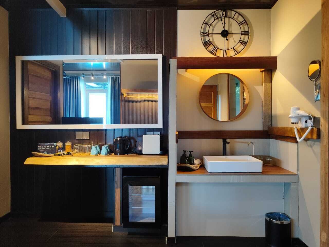 family villa, 2 bedrooms, pool view | bathroom | shower, eco-friendly toiletries, hair dryer, bathrobes