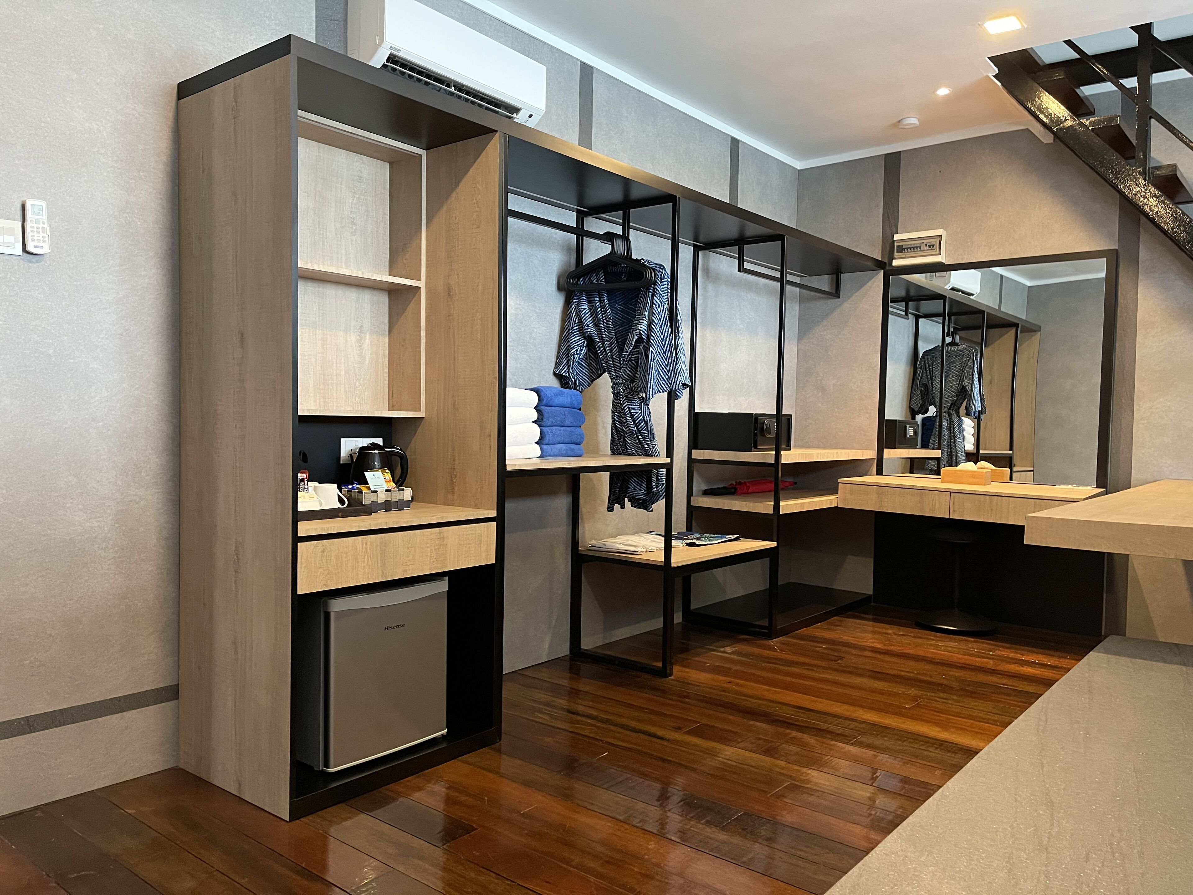 quadruple room, sea view | room amenity