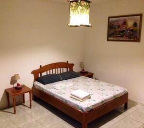 Superior Room | Desk, soundproofing, rollaway beds, bed sheets - Lapu Lapu Cottages and Restaurant (Lapu-Lapu)