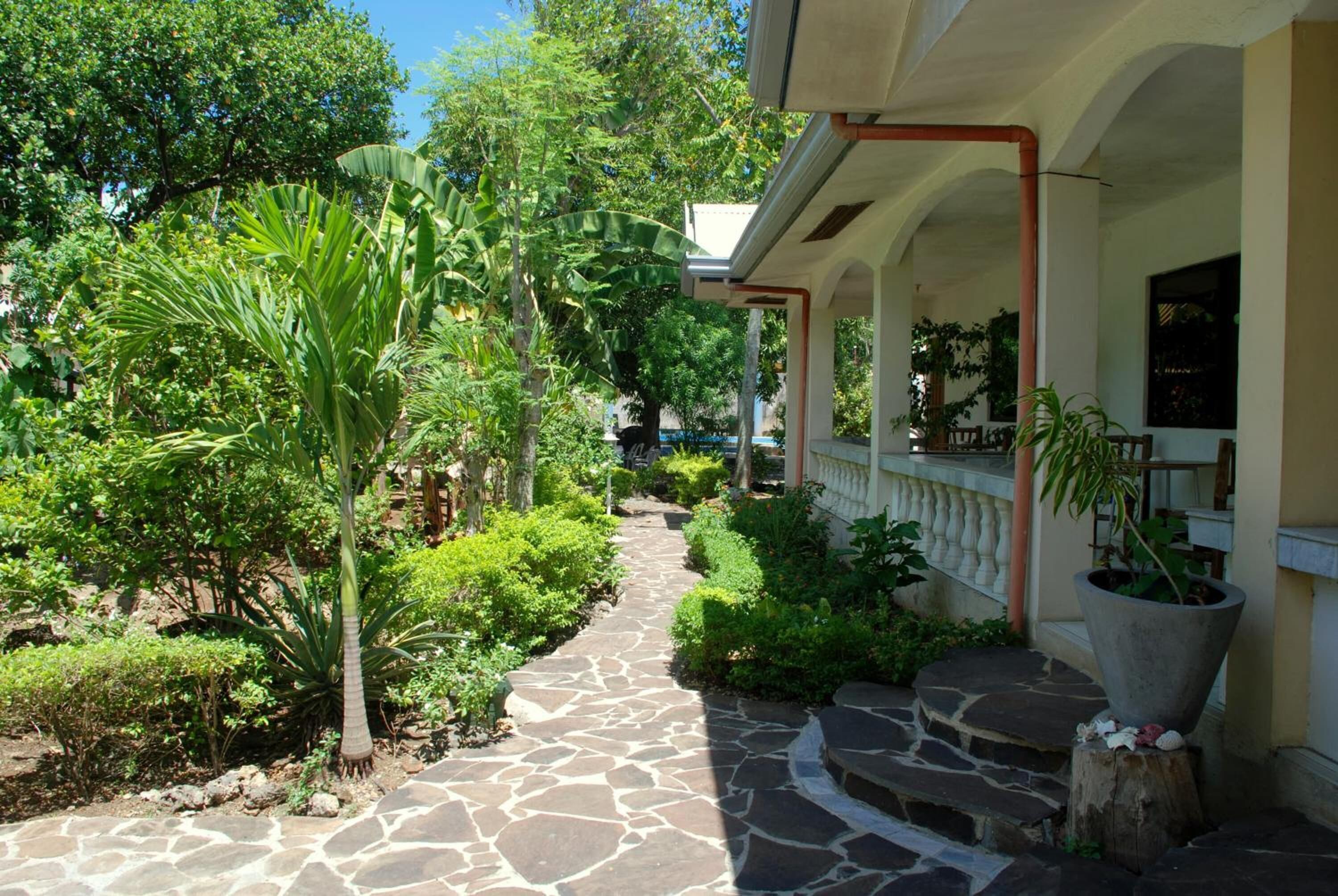 Photo - Lapu-Lapu Cottages & Restaurant