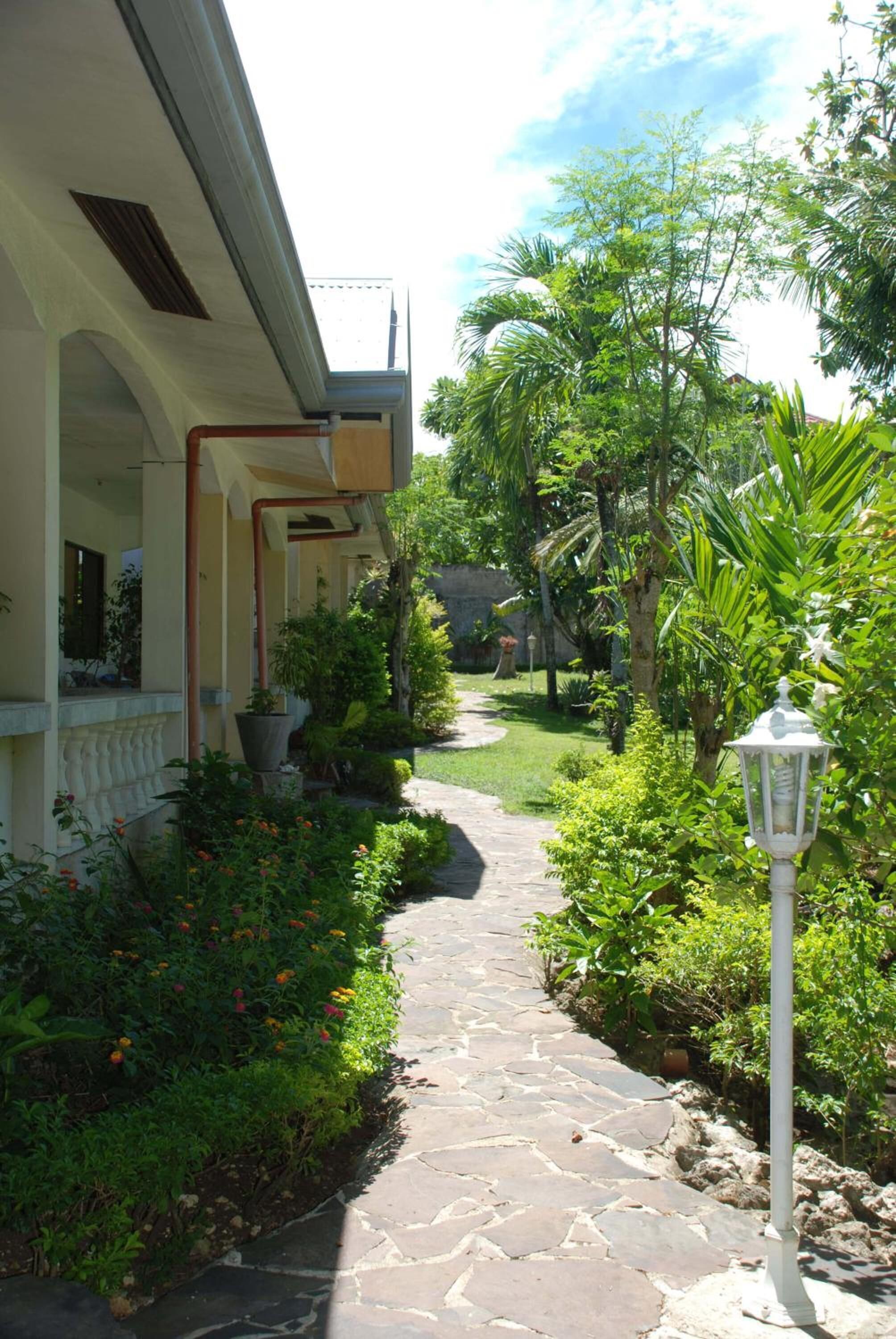 Photo - Lapu-Lapu Cottages & Restaurant