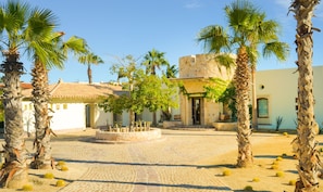 Front of property - Casa Piedra Blanca (San José del Cabo)
