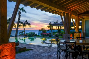 Outdoor pool - Casa Piedra Blanca (San José del Cabo)
