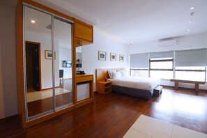 Deluxe Double Room | Premium bedding, minibar, in-room safe, desk