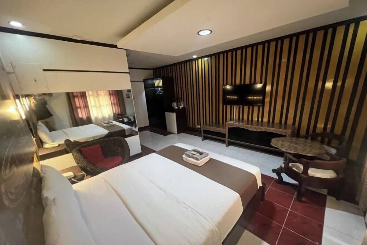 1 chambre, coffres-forts dans les chambres, bureau, Wi-Fi gratuit