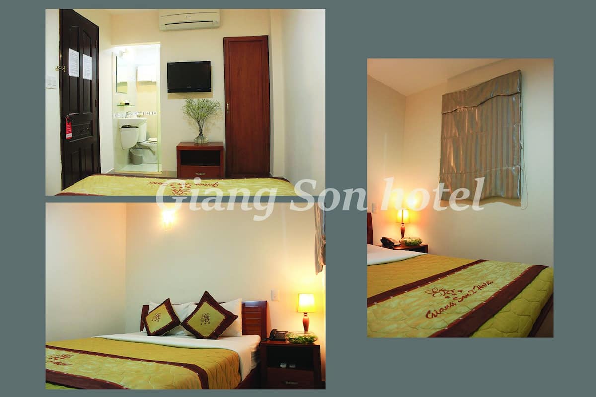 1 bedroom, desk, laptop workspace, blackout curtains