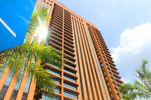 Front of property - Best Service Suites at Times Square (Kuala Lumpur)