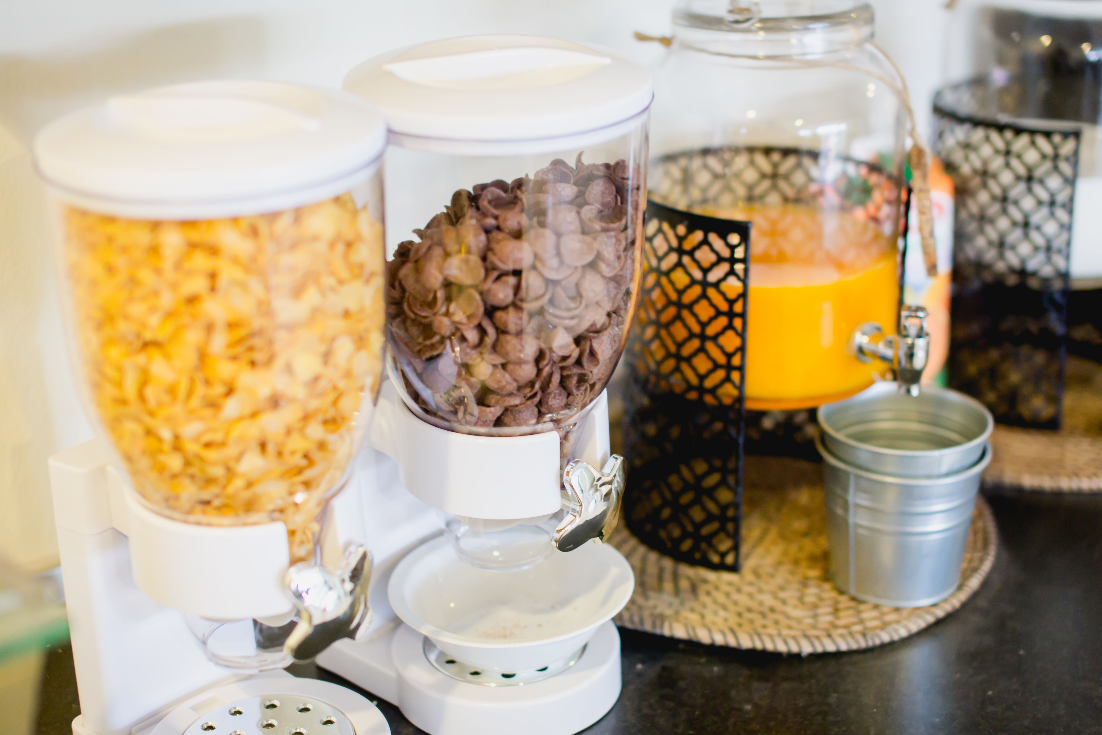 daily continental breakfast (thb 200 per person)