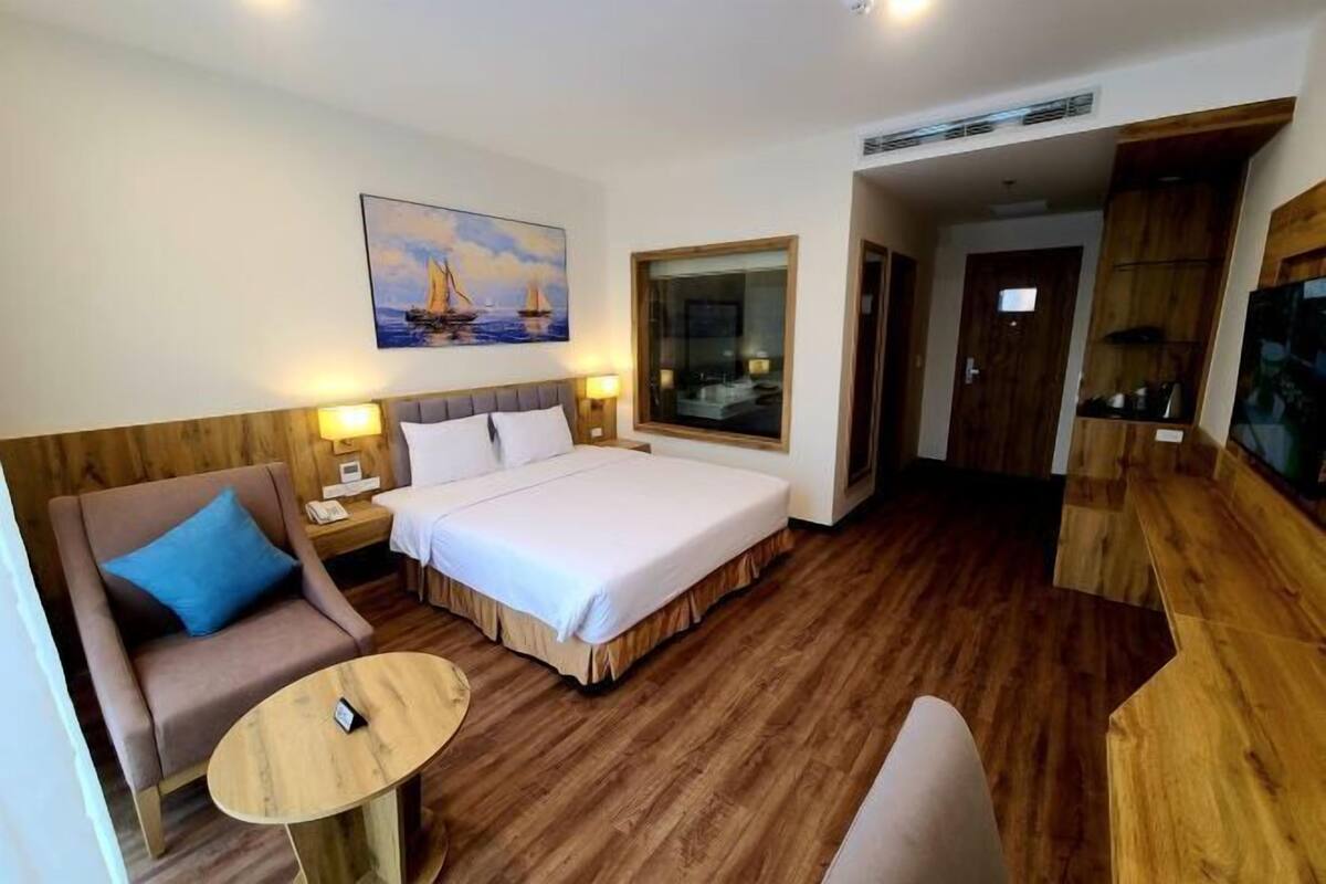 1 bedroom, minibar, in-room safe, desk