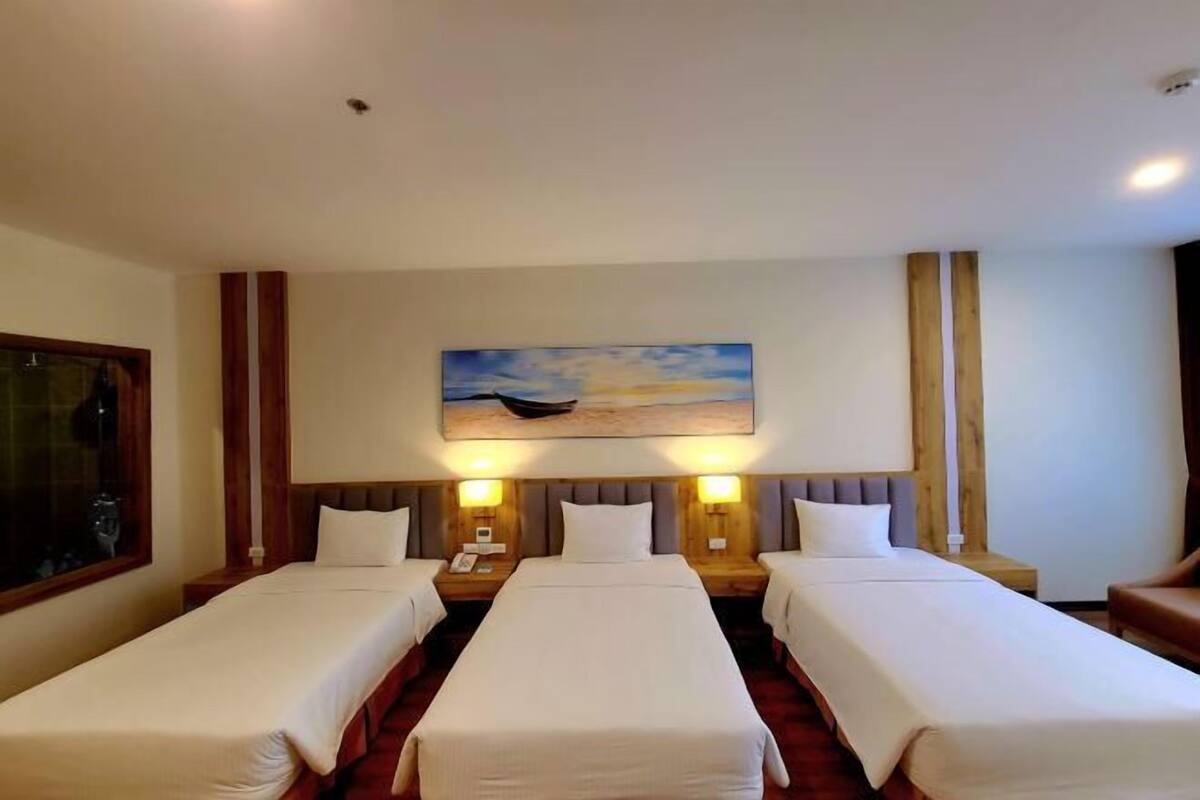 1 bedroom, minibar, in-room safe, desk