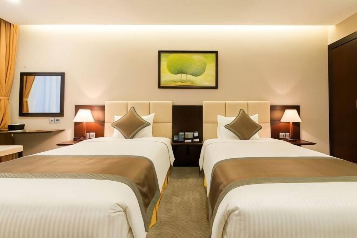 1 bedroom, premium bedding, minibar, in-room safe