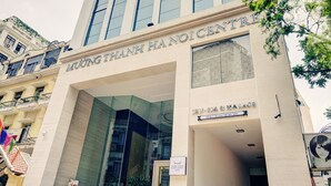 A modern building with a sign reading "MUONG THANH HA NOI CENTRE". - Muong Thanh Hanoi Centre Hotel (Hanoi)