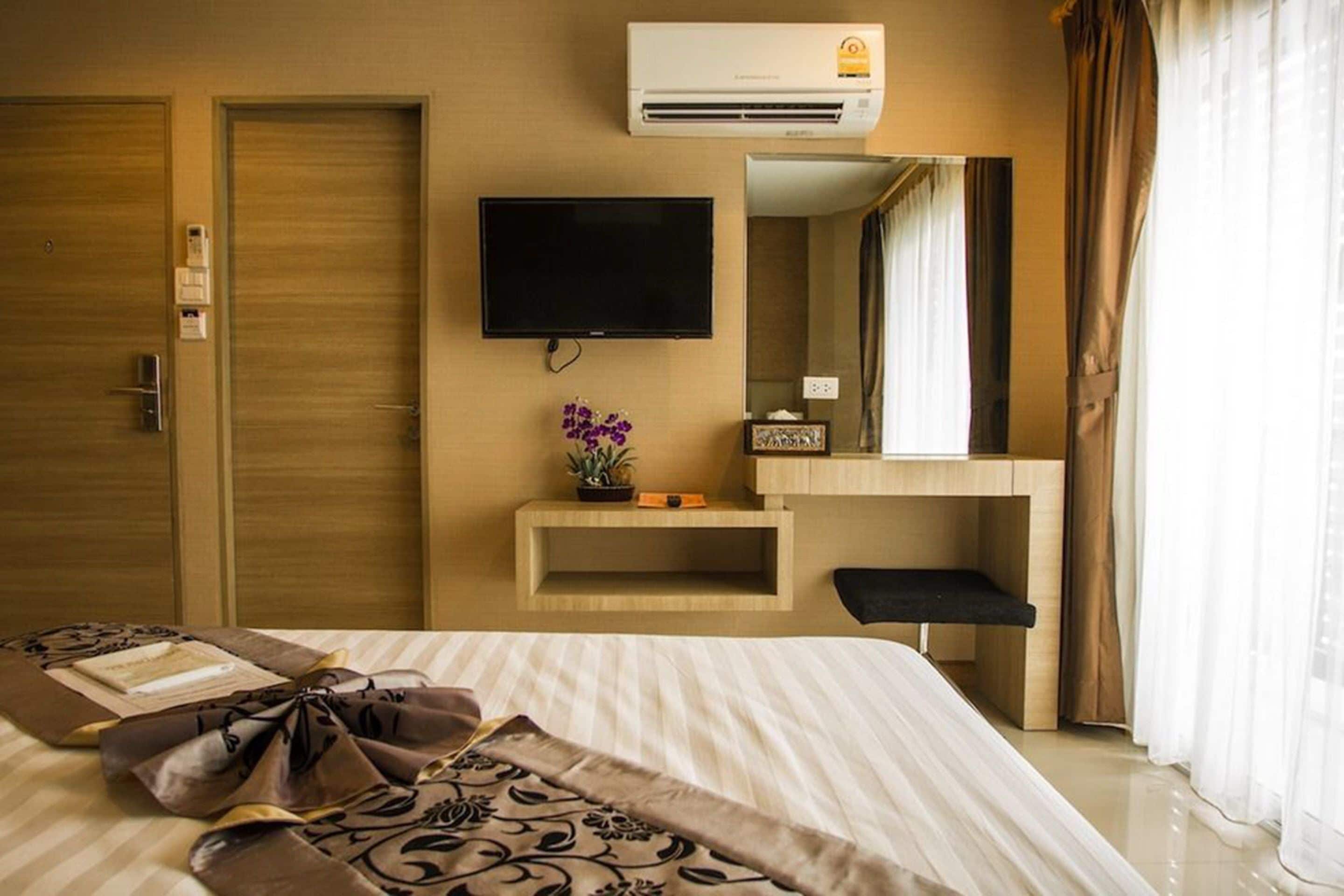 Superior-Zimmer | Minibar (mit einigen kostenlosen Artikeln), Zimmersafe, Schreibtisch