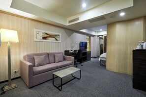 Suite | Ropa de cama de alta calidad y artículos del minibar gratis 