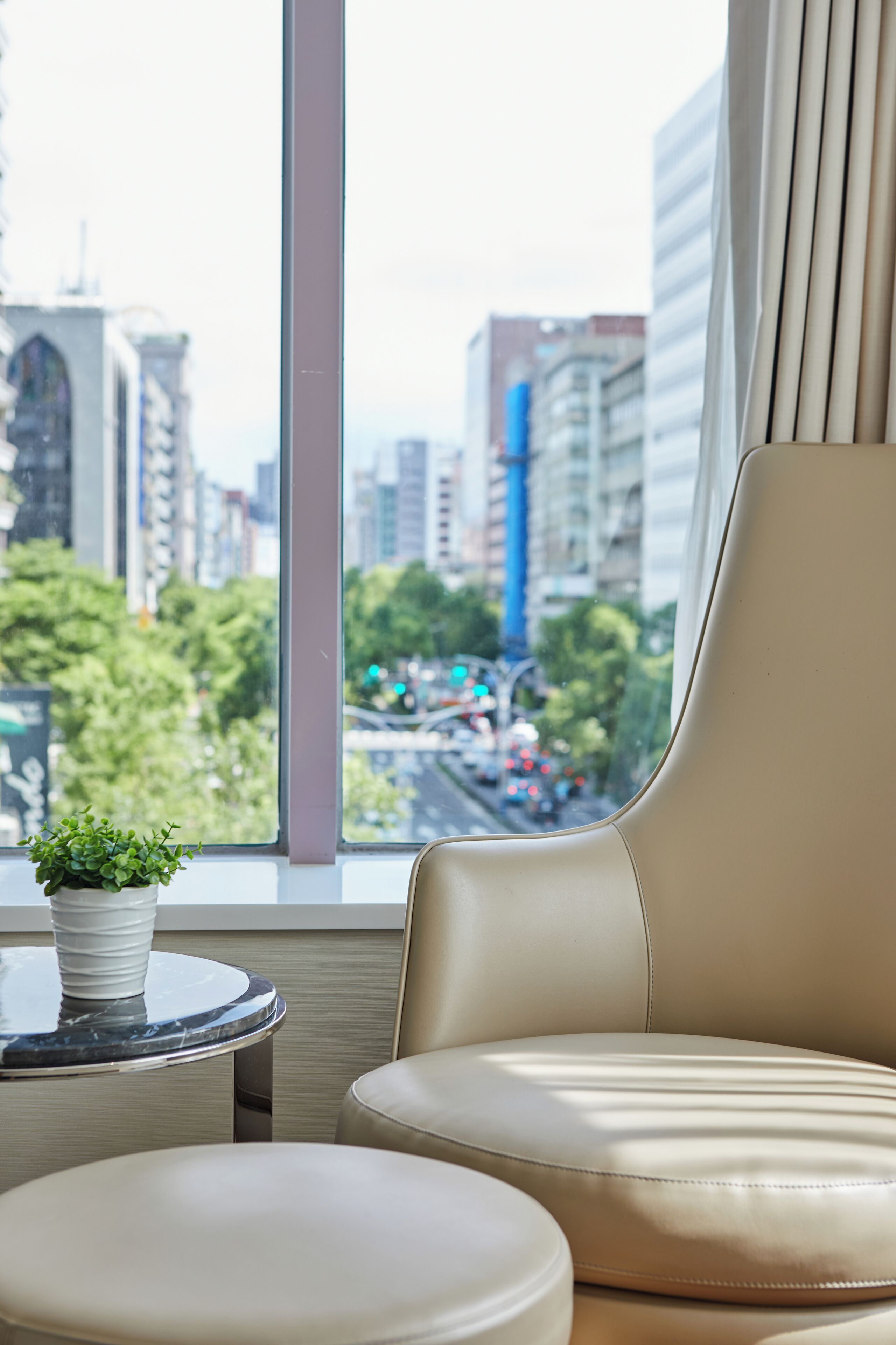 1 bedroom, premium bedding, in-room safe, desk